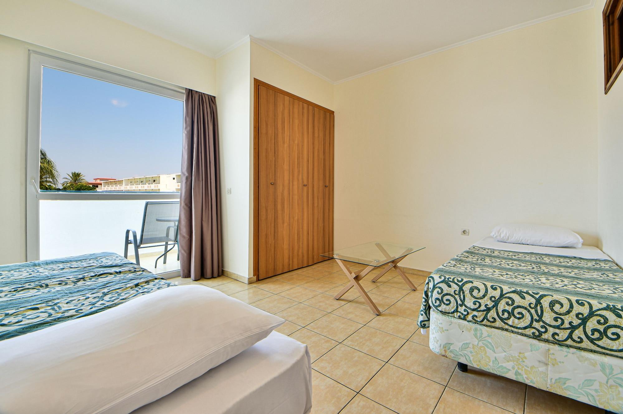 Forum Beach Lalyssos Екстериор снимка