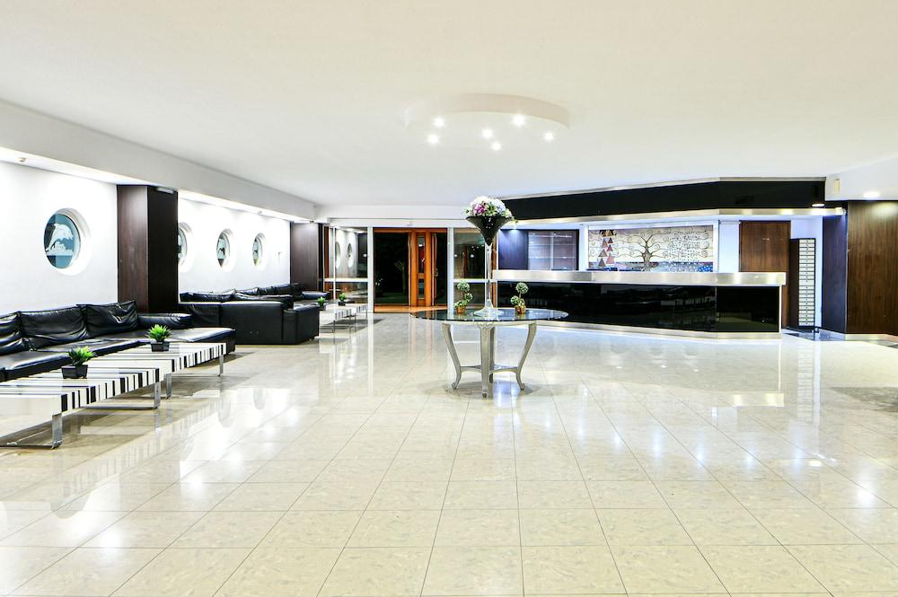 Forum Beach Lalyssos Екстериор снимка