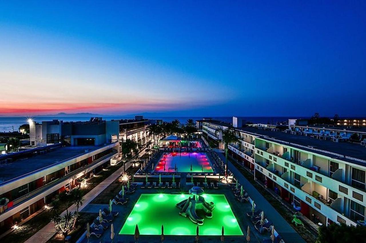 Forum Beach Lalyssos Екстериор снимка