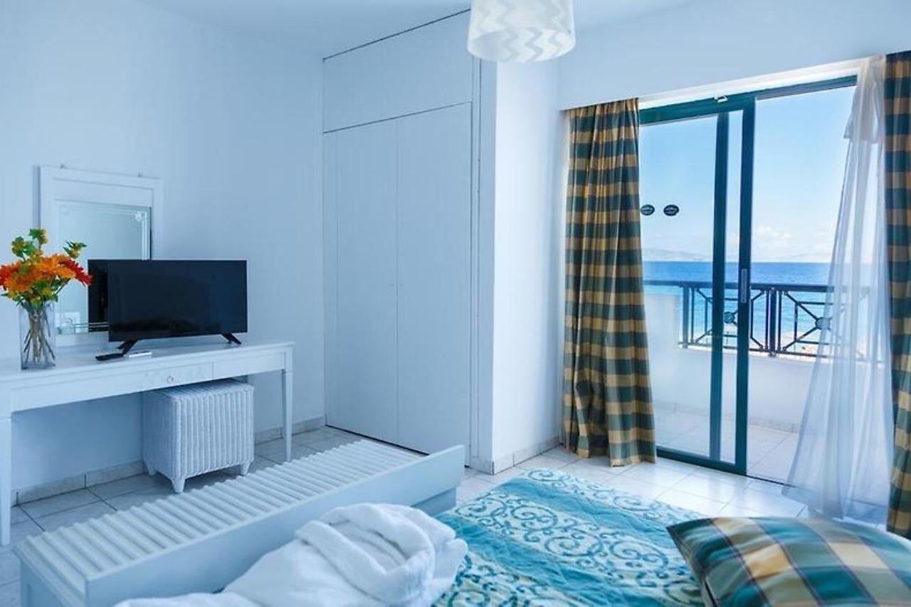Forum Beach Lalyssos Екстериор снимка